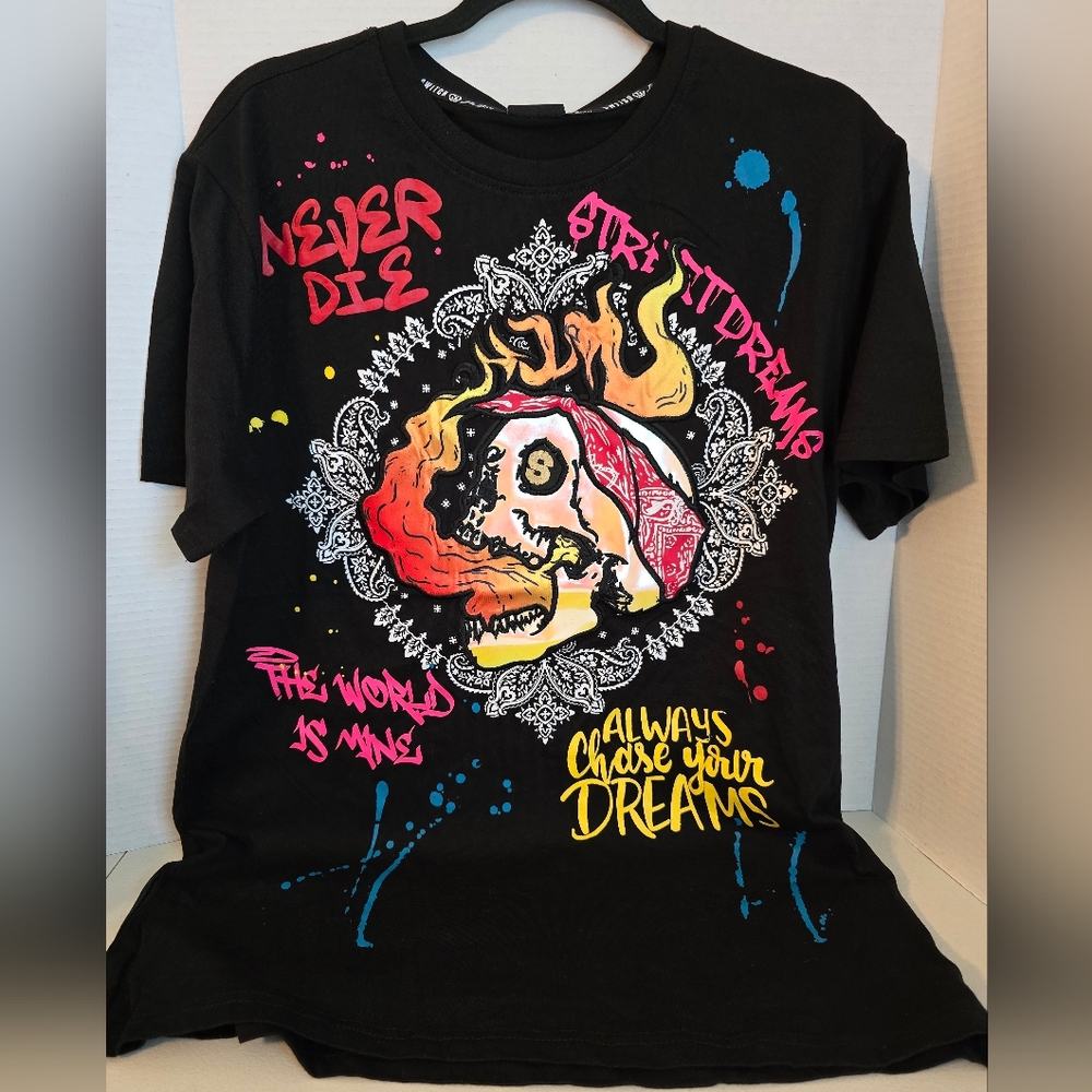 Switch Remarkable Men's Large Black Graphic T-Shirt with Colorful Print-New